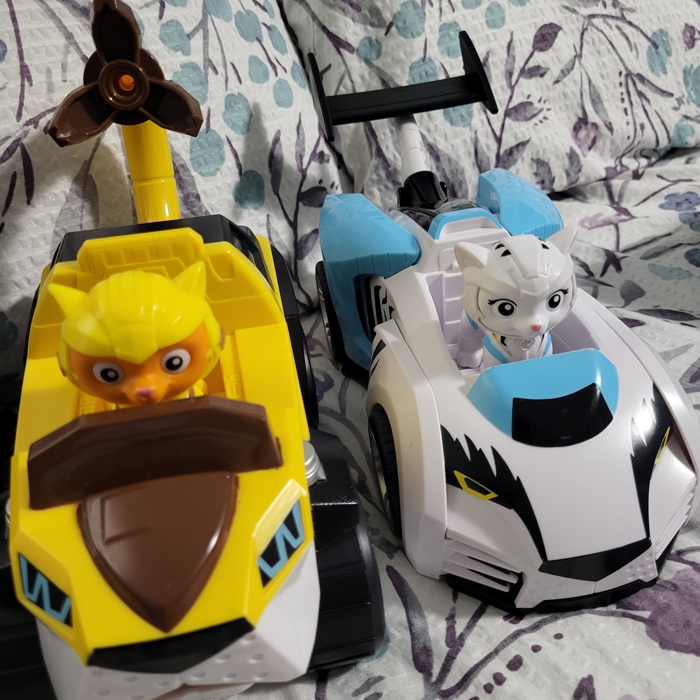 Paw Patrol Cat Pack Vehicle Set COMPLETE, RARE - Picture 4 of 10